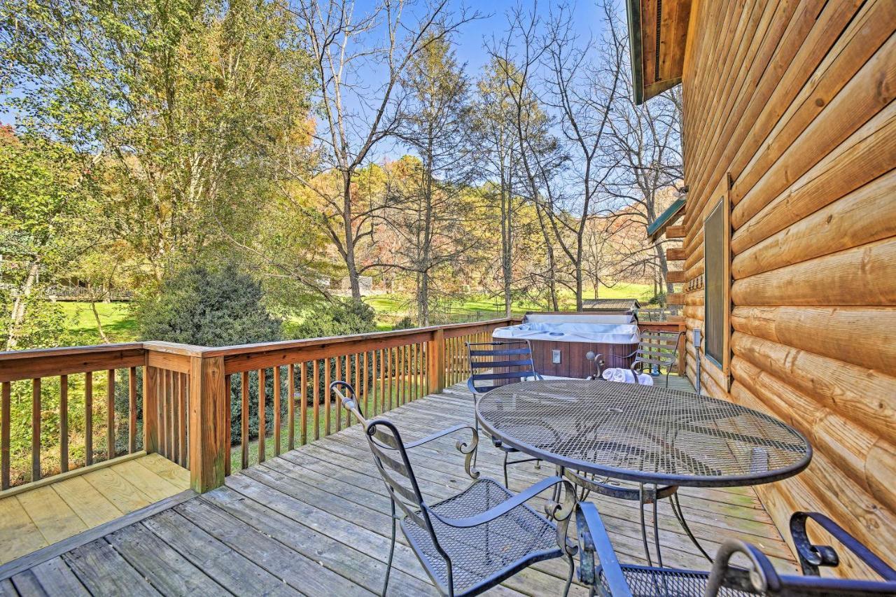 Creekside Bryson City Cabin With Private Hot Tub Villa Exteriör bild